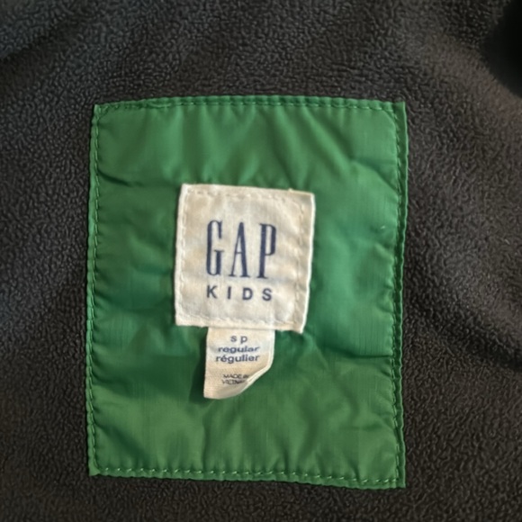 2/$30 GAP Kids Green Primaloft Puffy Vest Size Small - Picture 14 of 14